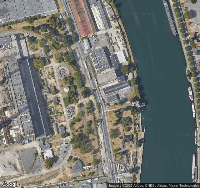 Usine Vitry — lieu abandonné à 