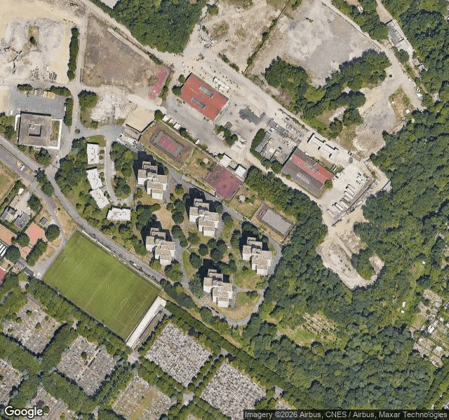 Immeuble XXL — lieu abandonné à 