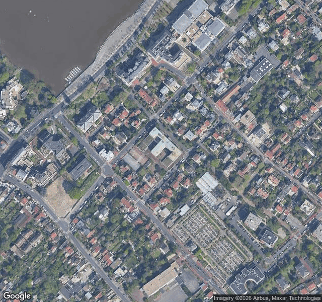 Hopital privée — lieu abandonné à 