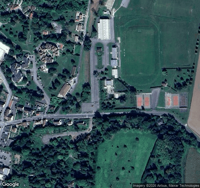 Piscine des champs — lieu abandonné à 