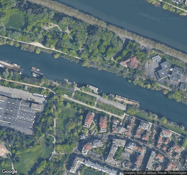 Bateau Crime — lieu abandonné à 