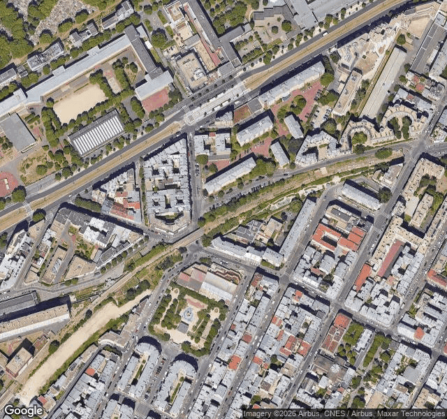 Entrée Petite Ceinture 3 — lieu abandonné à 