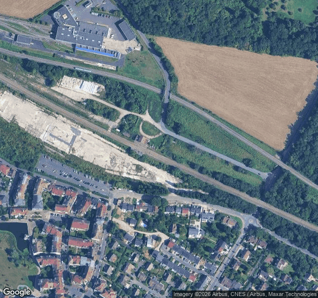 Gare Sncf — lieu abandonné à 